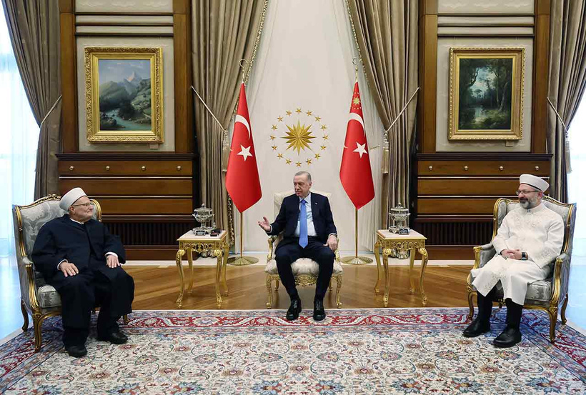 cumhurbaskani erdogan mescid i aksanin imamini kabul etti 1 MKhUMdBq