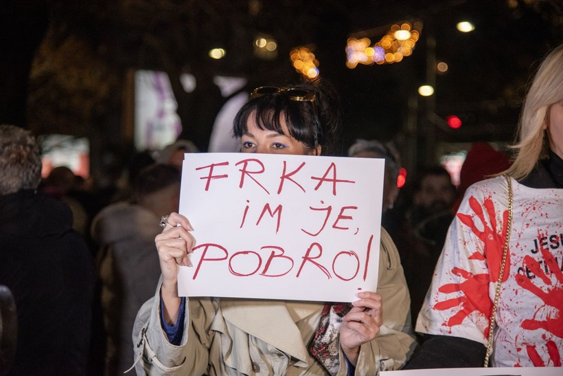 karadagda halk ayaga kalkti 13 kisinin oldurulmesine protesto 1 vXsg9TFz