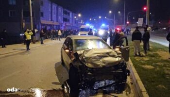 bursada korkunc kaza ikisi cocuk bes yarali AKvSZCAY