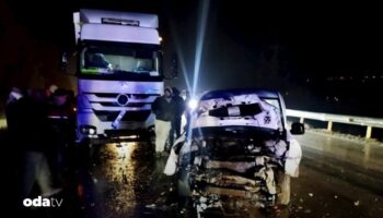 tirla kafa kafaya carpisan otomobildeki cift hayatini kaybetti m38X7Qd2