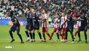 cagdas atan 1 puani begendi cRUNwklR
