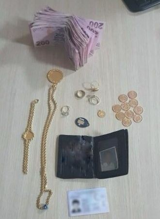 dort kisilik aile yok oldu altin kavgasi kanli bitti 2 sSiVYgjM