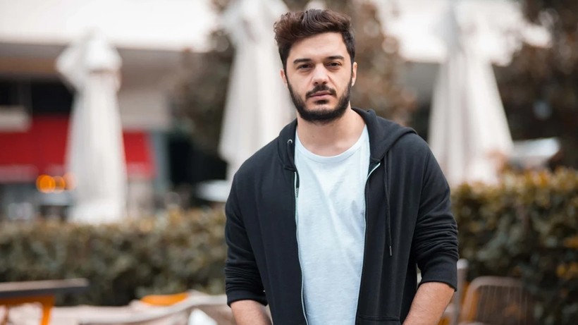 ilyas yalcintasa yabanci uyruklu kadina mesajlari nedeniyle ceza 2 TBfGEqwv