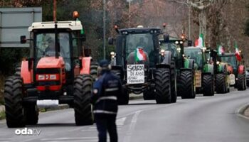 italyada ciftciler hukumeti protesto etti kSRUXrcm