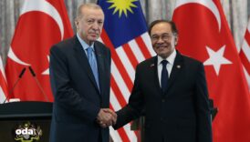 malezya basbakani erdogani ove ove bitiremedi insan sormadan edemiyor elini tutan mi var N1FPdsHR