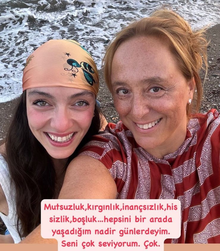 sanatcilardan tutuklanan ayse barima destek 1 Laq4fVkq