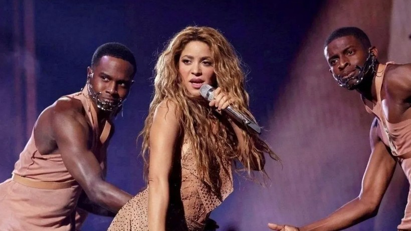 shakira 7 yillik aranin ardindan geri dondu 3 1ce5vZIS