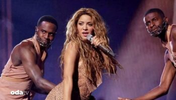 shakira 7 yillik aranin ardindan geri dondu khlBHNgG
