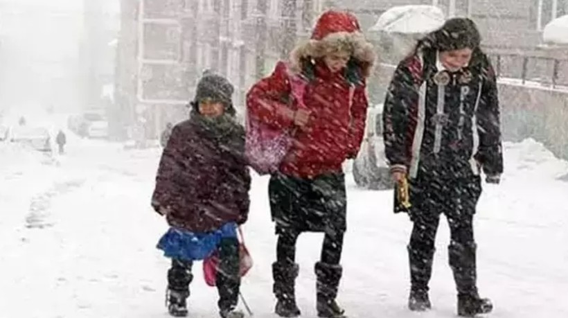 veliler ve ogrenciler istanbul genelini merak ediyor okullar tatil olacak mi 4 DiaJJqRp