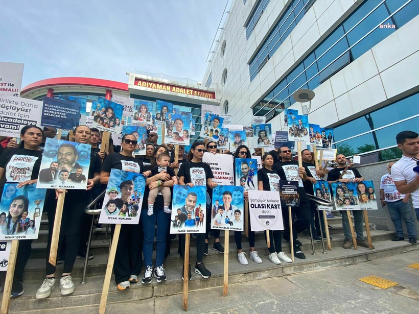 35i ilkokul ogrencisi 72 kisiye mezar oldu iki yilin ardindan dugmeye basildi kamu gorevlilerine Idpsav8Y