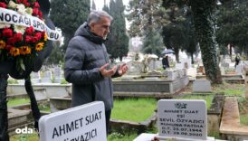 ahmet suat ozyazici mezari basinda anildi 4lefFdQF