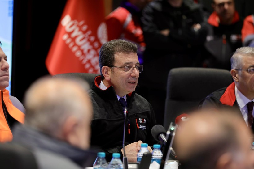 akomdan uyari istanbul beyaza burundu 6 A9bnYmft