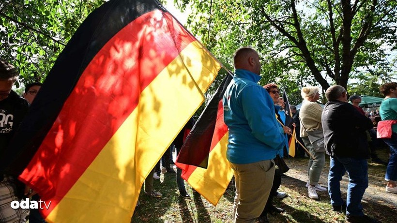 almanyada secim zamani afd ve rakipleri karsi karsiya berlin duvari geri geldi 8 lUsnHwnm