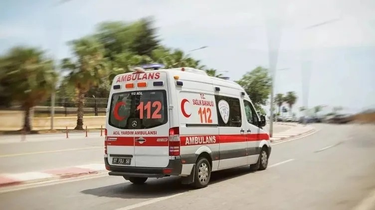 ambulansin onunu kesip icini arayan magandalara istenen ceza 3