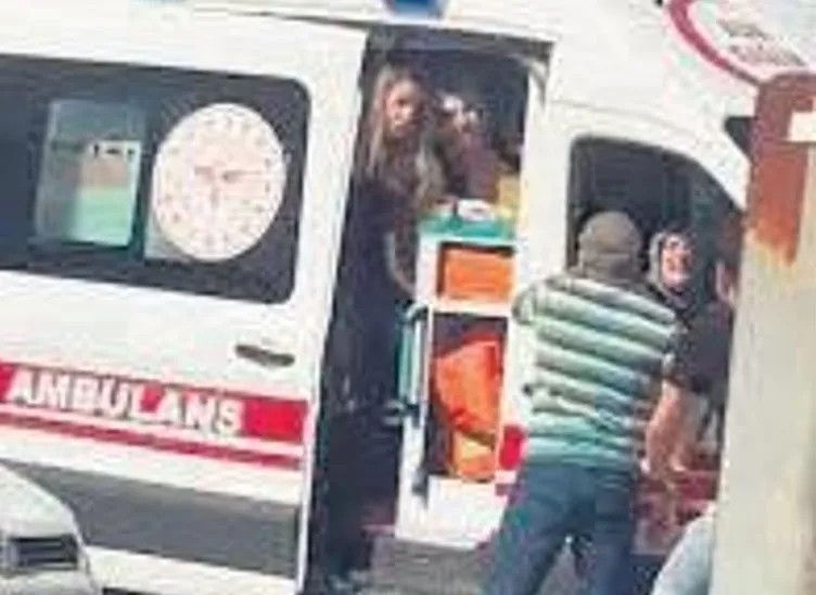 ambulansin onunu kesip icini arayan magandalara istenen ceza 5