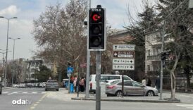 anitkabire ozel ay yildizli trafik lambasi SCvem7fR