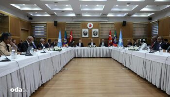 ankarada dikkat ceken baris gorusmesi nXXjLEUO