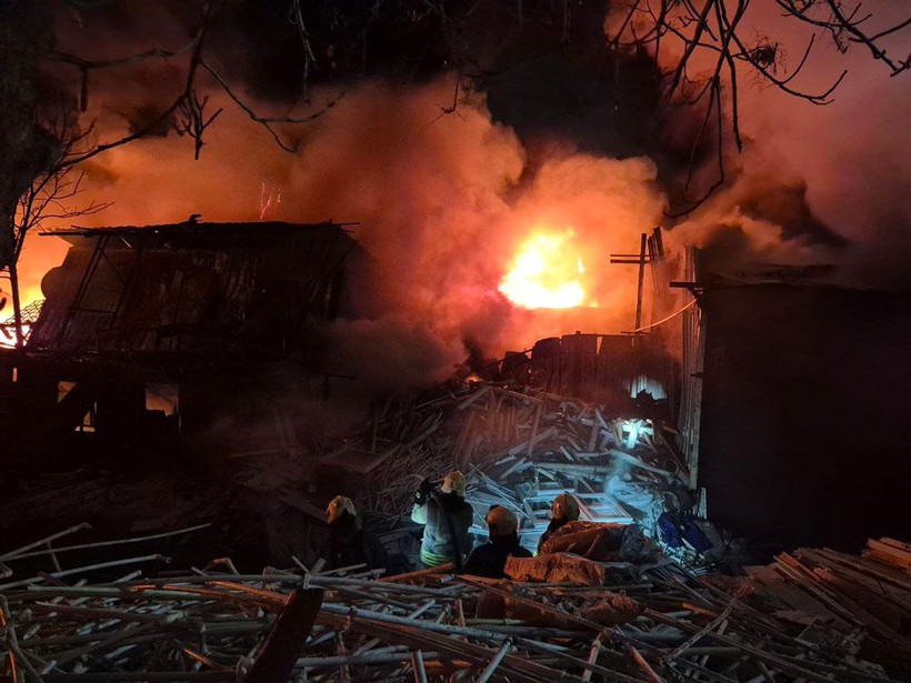 avcilarda korkutan yangin devam ediyor 2 ISSFfmBT