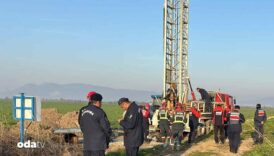 aydinda sondajci feci sekilde can verdi RyJCDAbJ