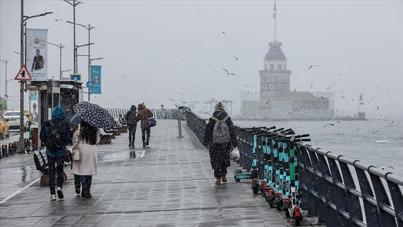 beklenen kar yagisi istanbula giris yapti 0 6liKRcjw