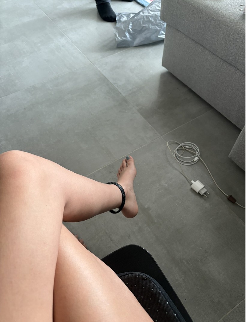 bu yeni moda olur ev hapsi kelepcesi merve taskinin kelepceli pozlari gundem oldu 6 13j4Uqtw