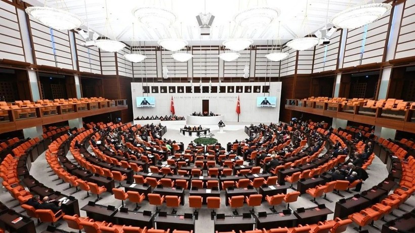 cevdet yilmazdan emekli bayram ikramiyesi yaniti 1
