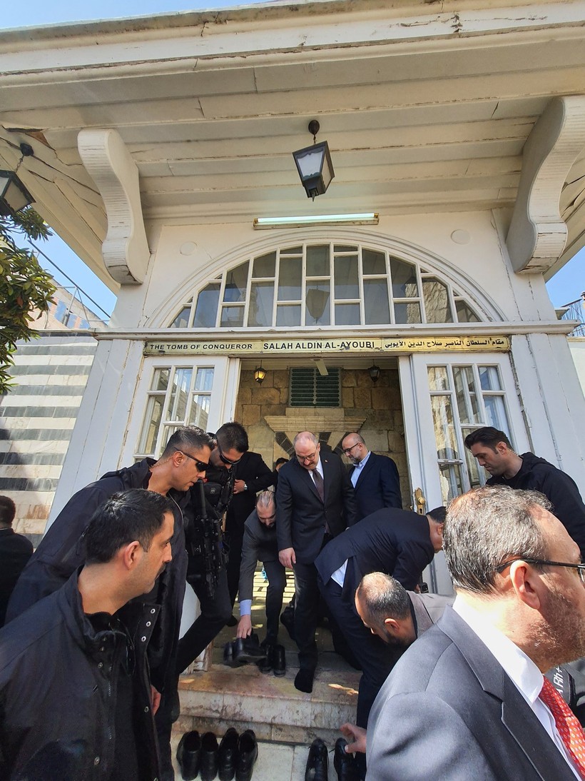 cumhurbaskani tayyip erdoganin oglu bilal erdogan samda 2 nb43wqMn