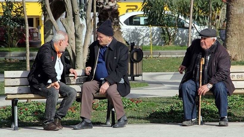 emeklilerin gozu orada bayram ikramiyesinde 5 formul kime ne kadar odenecek cift maas alanlar
