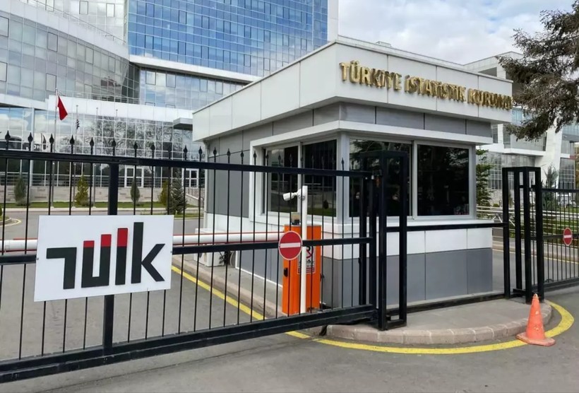 enflasyonu 42 acikladi ama tuik yemekhanesine yuzde 180 zam 0 BJwqUMwy