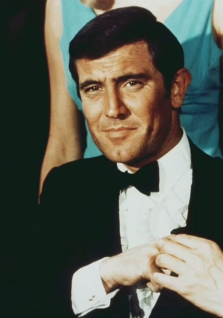 eski james bond desteksiz yuruyemiyor 0 zJttT1nX