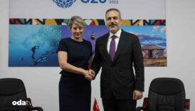 fidan japon ve kanadali mevkidaslariyla gorustu SsmcVcS3