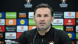 galatasarayda uc isim kulubeye cekiliyor r8FubGFM