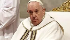 hastaneye kaldirilmisti papa franciscus pazar duasina katilmayacak ExjF4Z6c