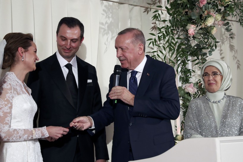 hulusi akarin gelini turkiye pazarina giriyor 3 shA4jeg6