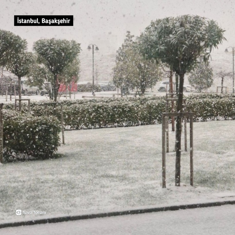 istanbulda bir ilcede okullar tatil edil altay kar firtinasi sahneye cikti 6 YbsOdHhj