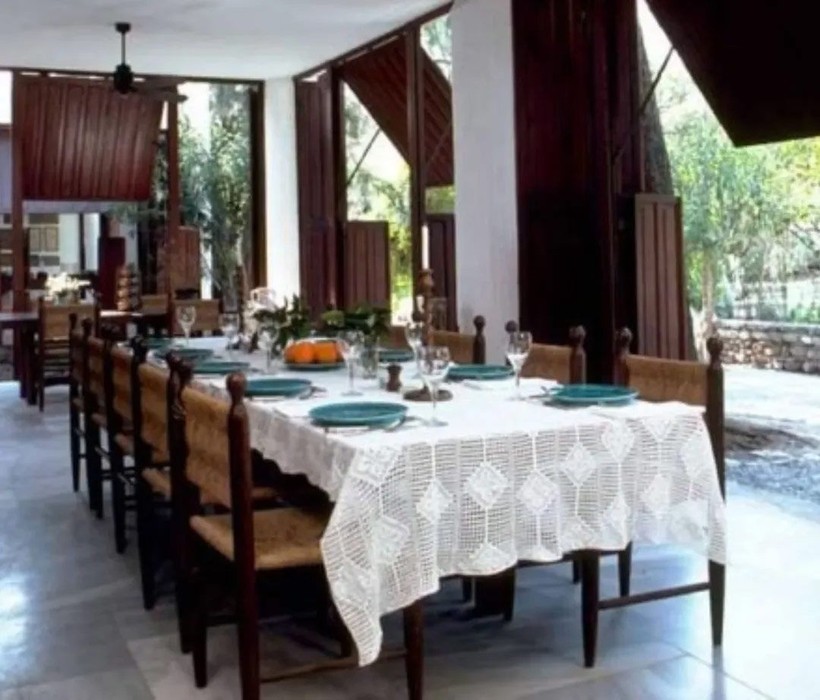iste mica ve ahmet ertegunun bodrumdaki odullu evi 7 uBc4YpsU