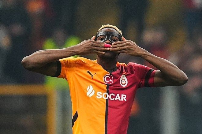 italyadan victor osimhen bombasi 3 hudIvgA7