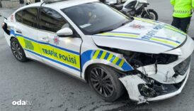 kaza yapan polis arabasi hasar aldi uyPBaq85