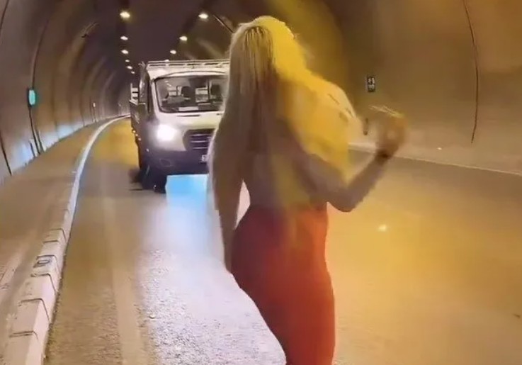 konak tuneline cikip seyir halindeki trafikte dans etti karar aciklandi 2
