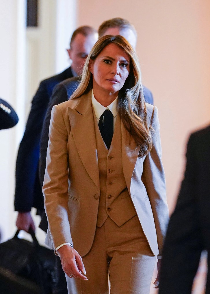 konu deep fake yasasi melanie trump kilicini cekti 3 wMfCtYe5