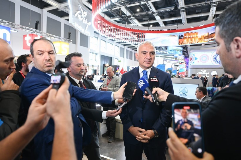 kultur ve turizm bakani ersoy turkiye turizmde rekorlarla yoluna devam ediyor 3 avtLBDFw