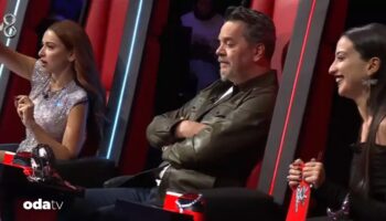 o ses turkiyede hadise ve melike sahin arasinda gergin anlar yasandi 9KjjxLfO