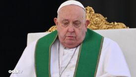 papa franciscus zaturre oldu 16NWYrlE