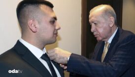 recep tayyip erdogan recep tayyip erdogana akp rozeti takti PAaPy7hr