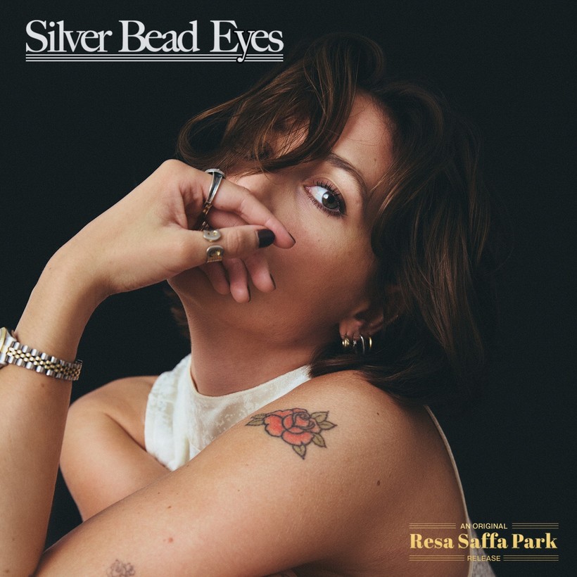resa saffa parkin yeni albumu silver bead eyes cikti 0
