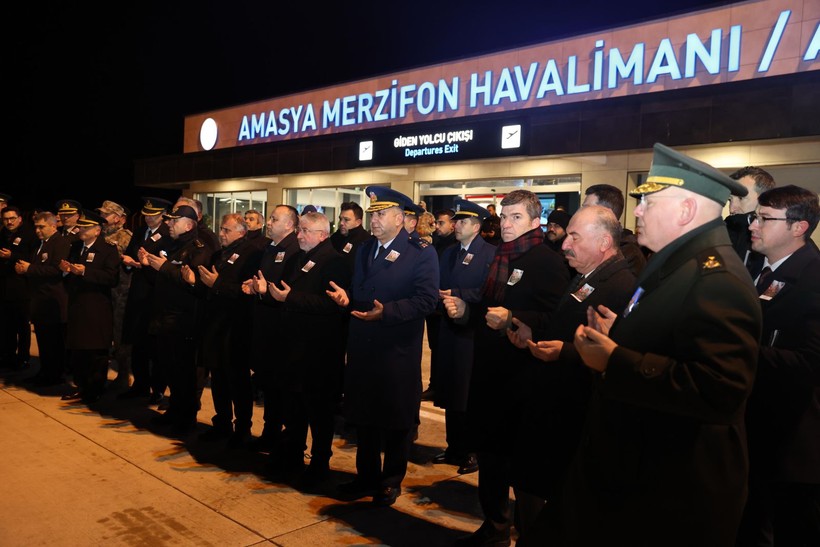 sehit mustafa uslunun cenazesi amasyaya getirildi 3 5MdRCH7u