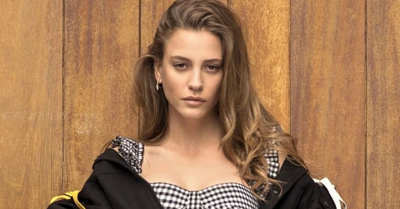 serenay sarikaya depresyona girdi 1 OVCGYPzY
