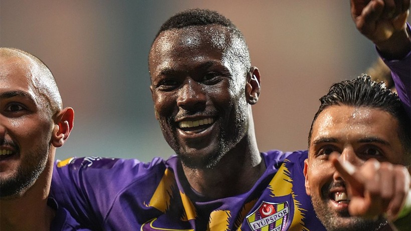 super ligde gol yarisi kizisti piatek lider 6 r2NIJILi
