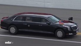 trump makam araciyla nascar pistinde JGUQr68a