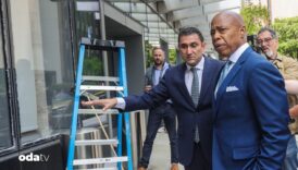 turk dostu adamstan flas hamle I1fUbfWN